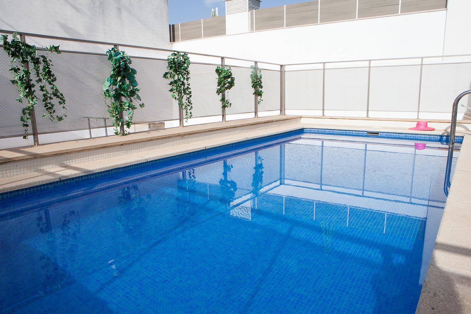 Charming Apartment With Pool And Garage Seville Exterior photo
